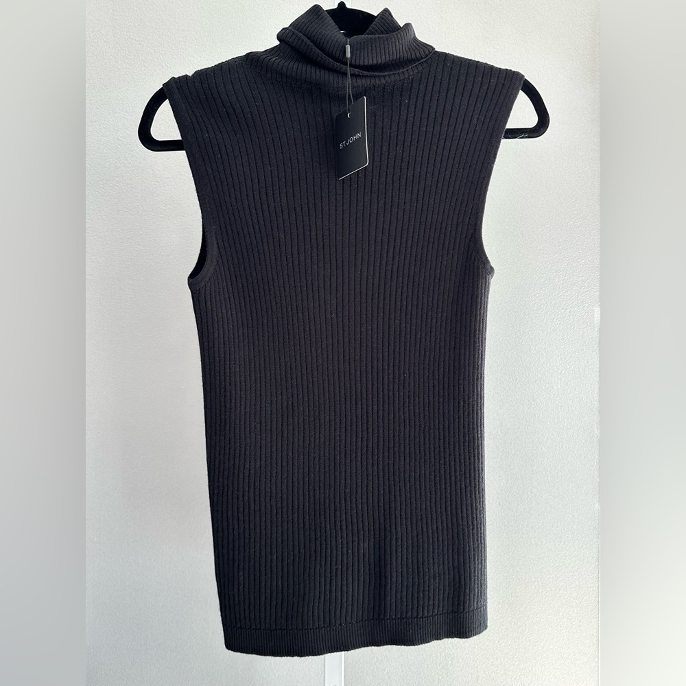 NWT caviar knot top, St. John